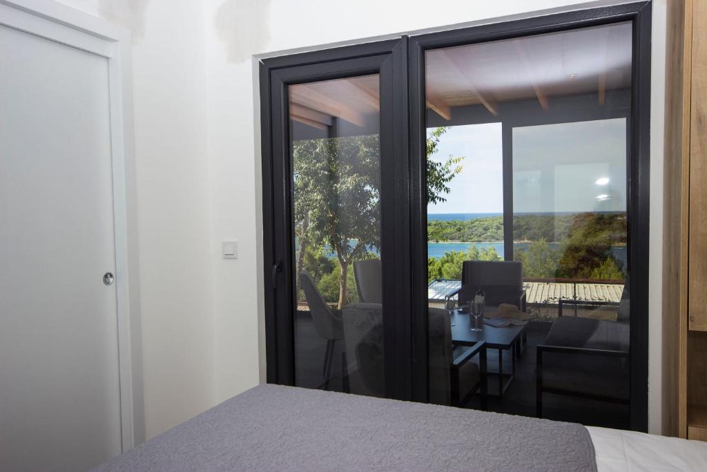 Balkón nebo terasa v ubytování Sea view Lunesa by Vellaris, Luxury Mobile Home
