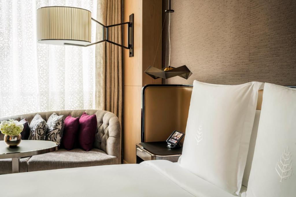 Four Seasons Hotel Dubai International Financial Centre photo 4