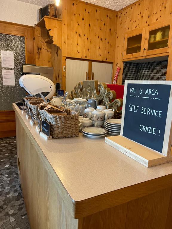 Cucina o angolo cottura di Hotel Val d`Arca