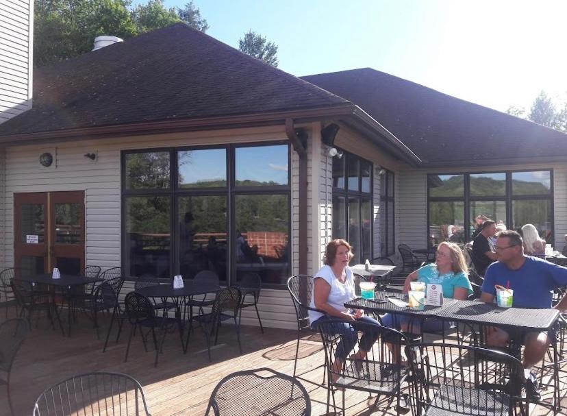Os clientes hospedados em Lakeview Cabin in The Hideout