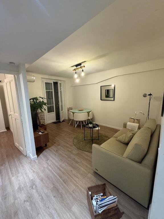 Posezení v ubytování COZY apartment 5 min Croisette Palais Festivals