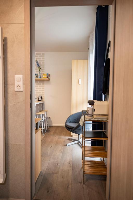Cozy compact studio France – photo 18