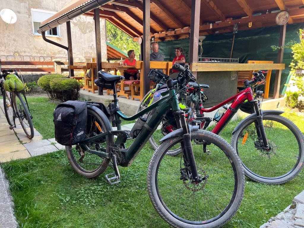 Kolesarjenje v okolici nastanitve Guesthouse Sandra