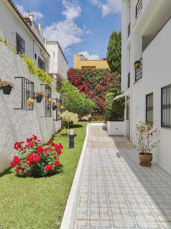 A garden outside Apartamento calle de la Cordera, 3