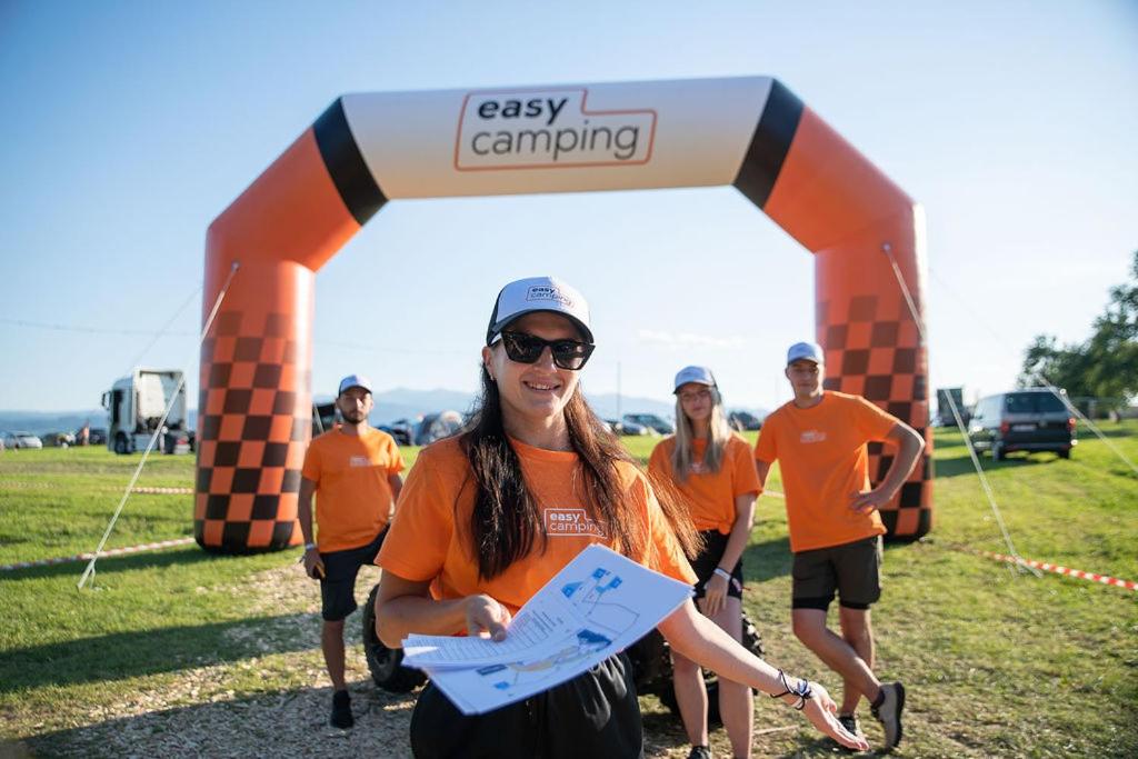 Majutusasutuse Easy Camping külastajad