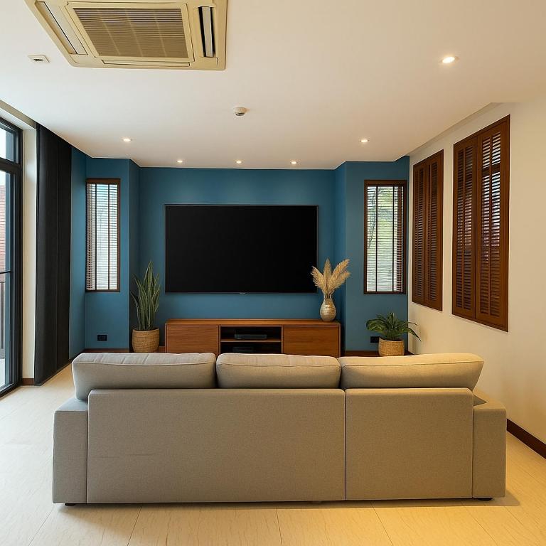 Et tv og/eller underholdning på Central BKK Luxuxy Pool Villa 4BR