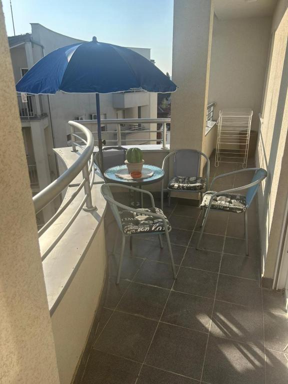 Balkón nebo terasa v ubytování Wing apartman