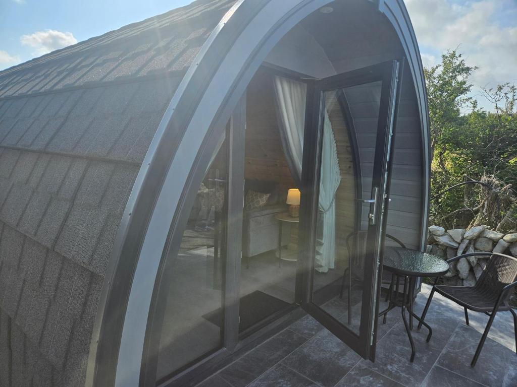 Rõdu või terrass majutusasutuses Glamping with a View