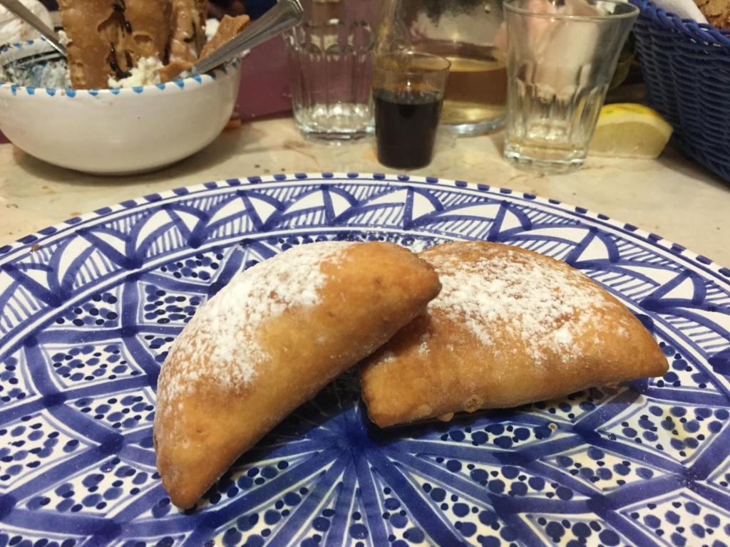 Jedlo v ubytovaní bed & breakfast alebo blízkom okolí