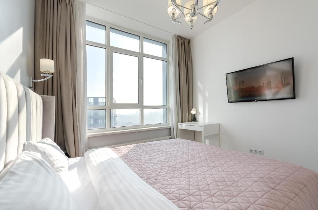 21-284 Central Park, John McCain 7, Kyiv centre, fantastic city view, 15 kW backup power, Petrovdim Apartment фото 2