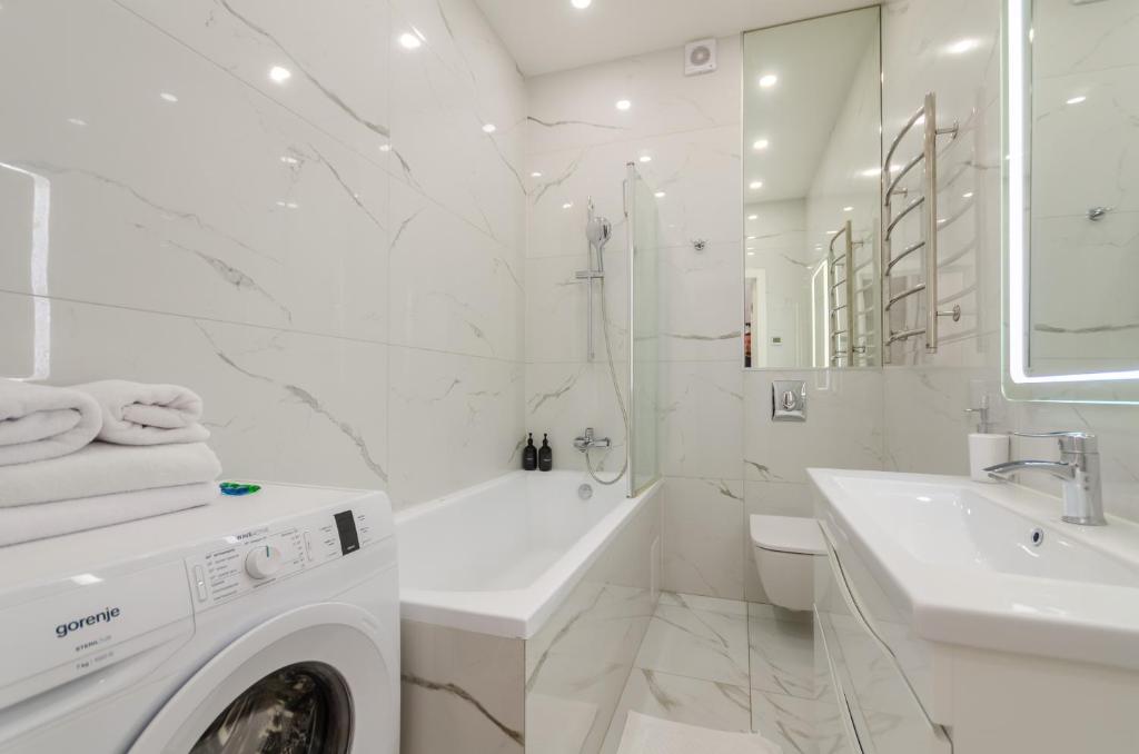 21-284 Central Park, John McCain 7, Kyiv centre, fantastic city view, 15 kW backup power, Petrovdim Apartment фото 3