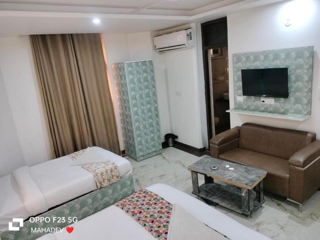Ένα ή περισσότερα κρεβάτια σε δωμάτιο στο Hotel Hayat Inn