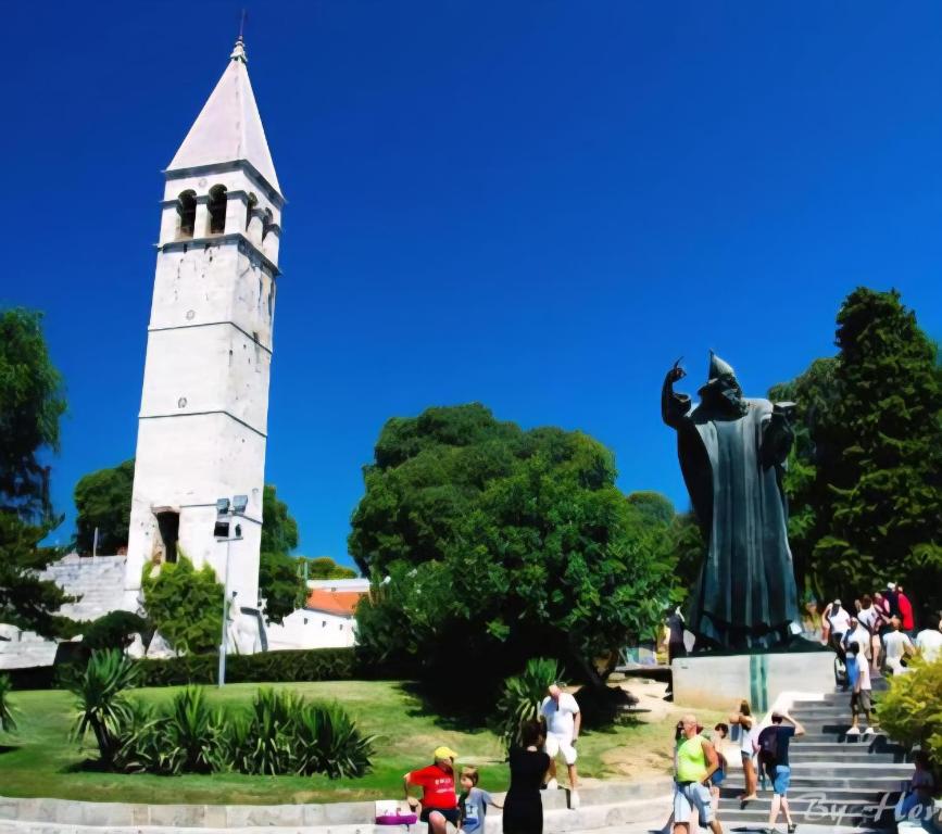 Miestna pamiatka v blízkosti apartmánu