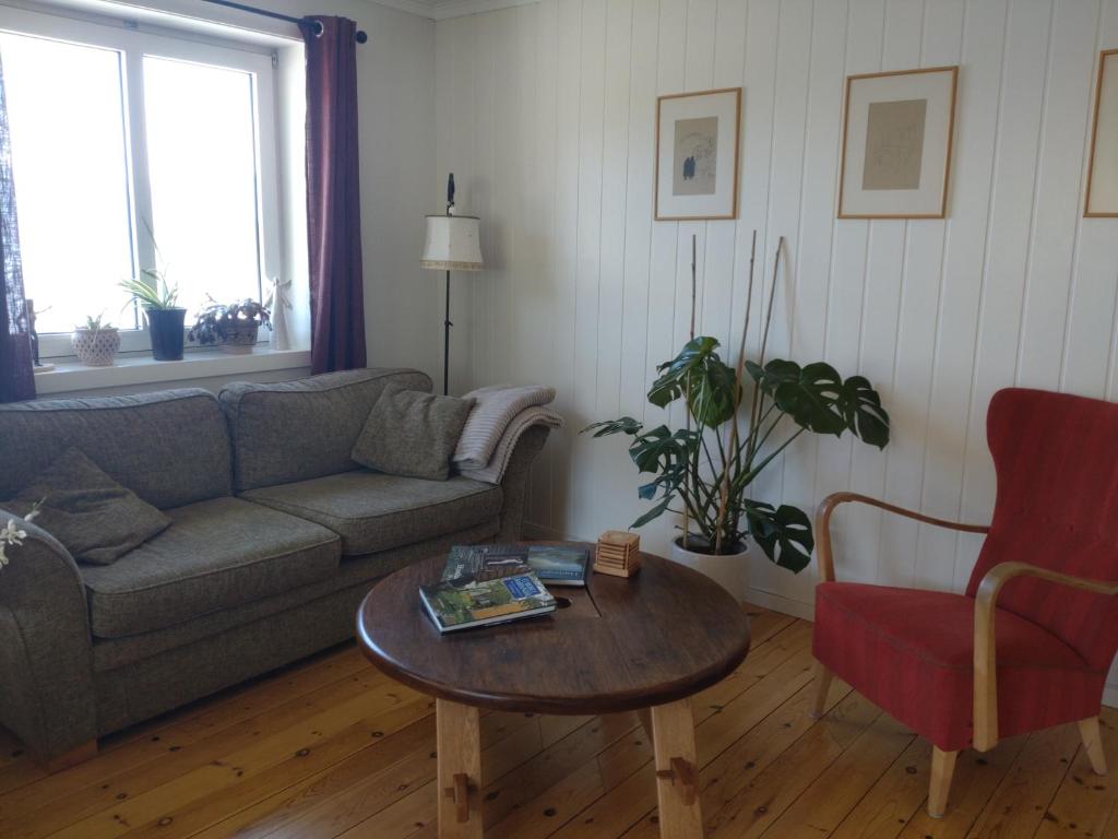 Posezení v ubytování Hardanger Rom & Harmonium "The Green B&B"