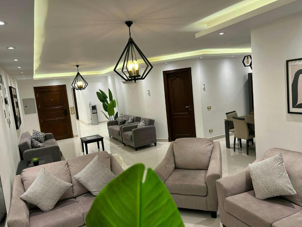 Chic Spacious & Elegant 3BR in Nasr City - By Kemetland, Cairo (updated ...