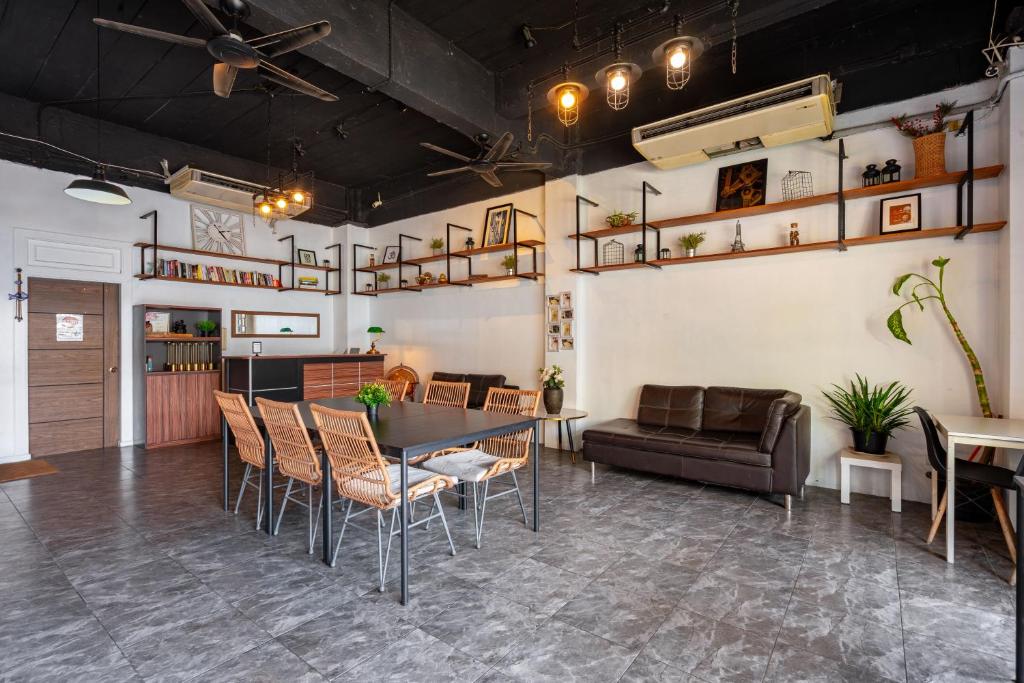 Kuchyň nebo kuchyňský kout v ubytování Kata Station Boutique Hotel