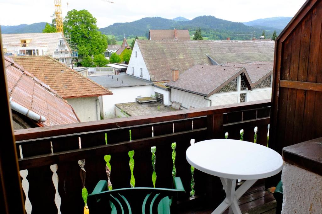 Nespecifikovaný výhled na hory nebo výhled na hory při pohledu z hotelu