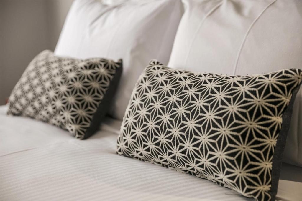 Nightcap at Camp Hill Hotel - Resim 10