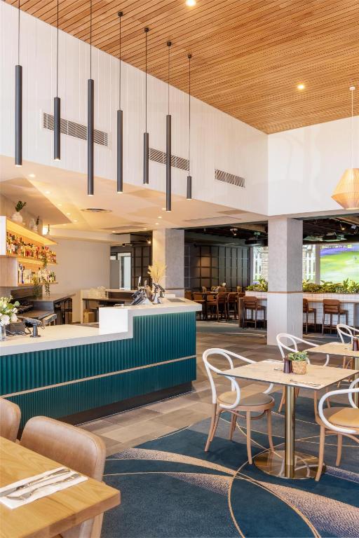 Nightcap at Camp Hill Hotel - Resim 27