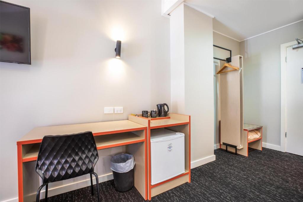 Nightcap at the Ranch Hotel - Resim 12