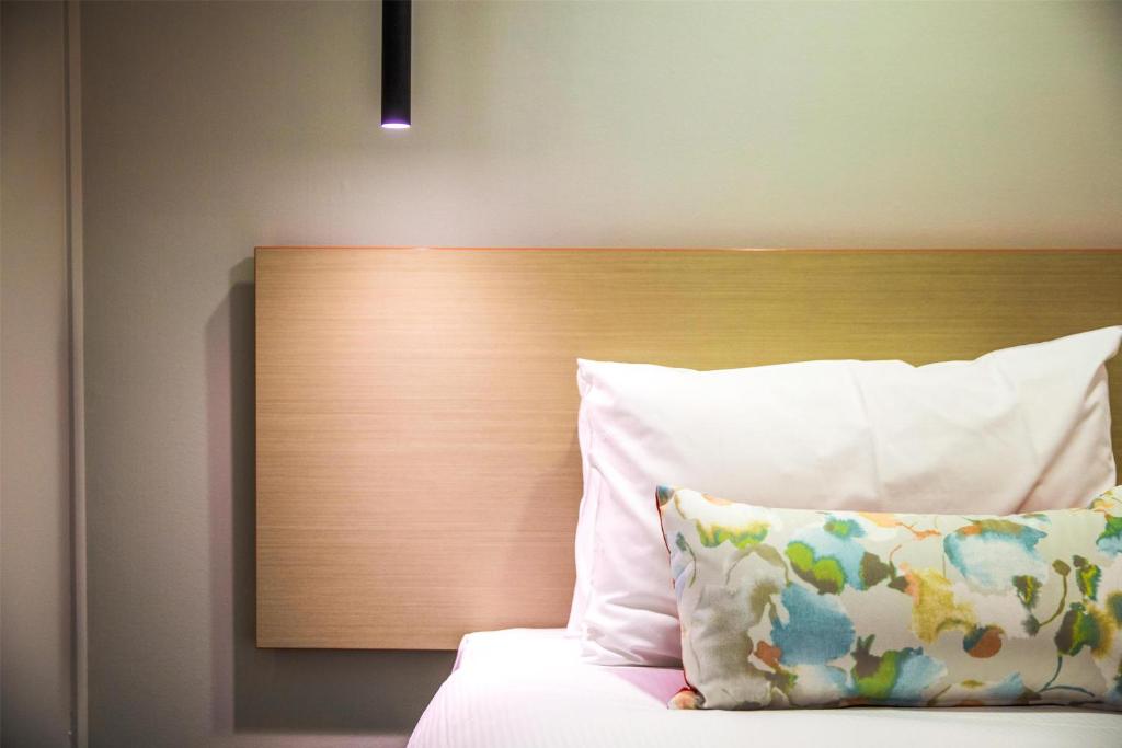 Nightcap at the Ranch Hotel - Resim 16