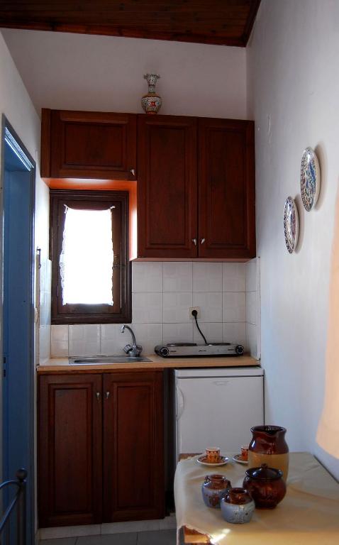 Erato Apartments - 8