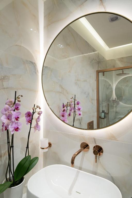 Aeolian Spirit Suites - 13