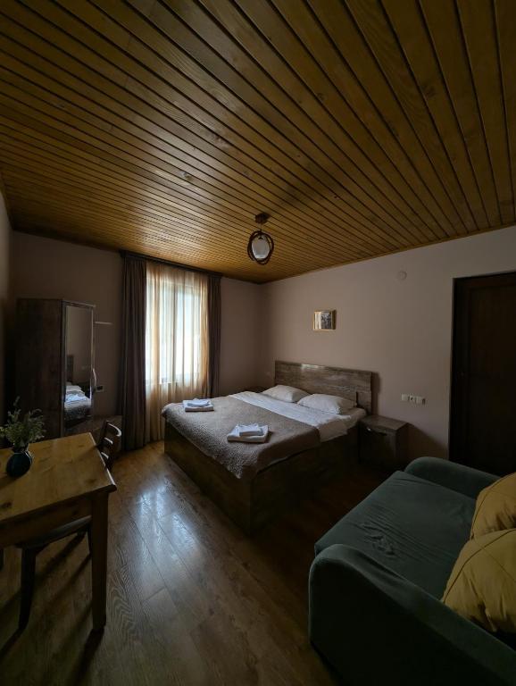 Postel nebo postele na pokoji v ubytování Lisaneli