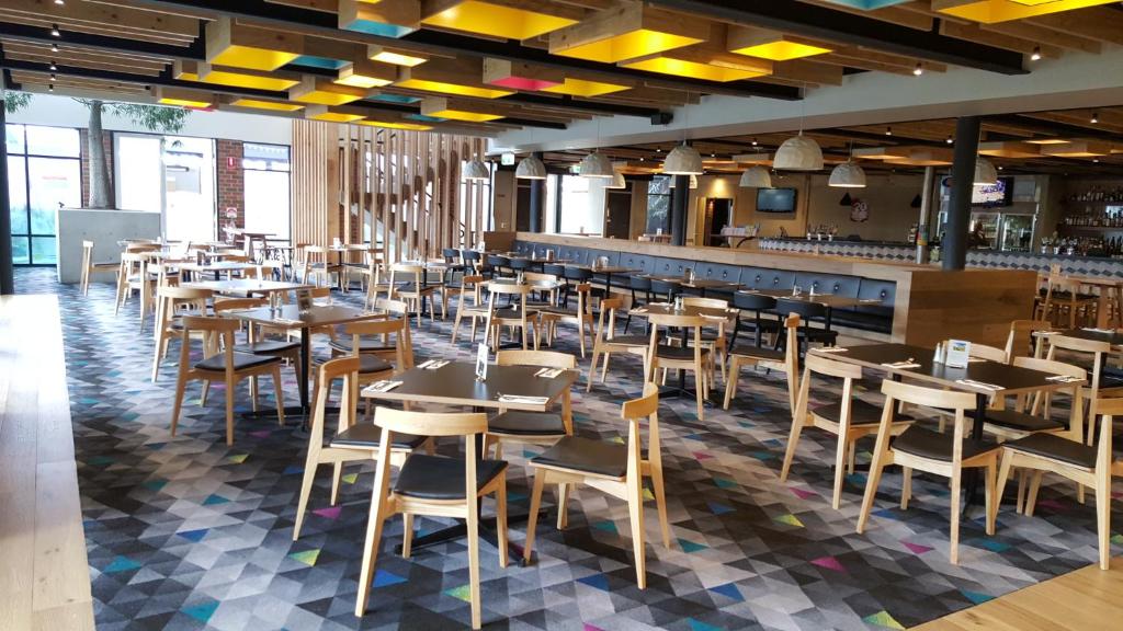 Highlander Hotel Bar Kitchen Rooftop - Resim 34