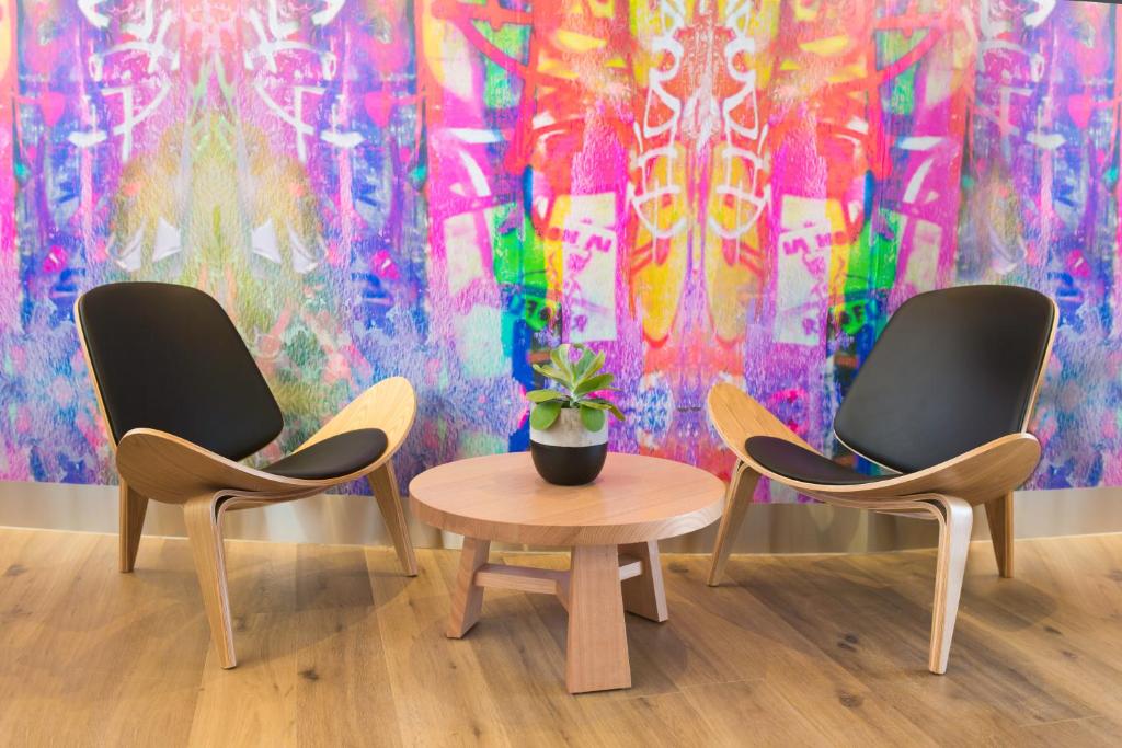 Highlander Hotel Bar Kitchen Rooftop - Resim 39