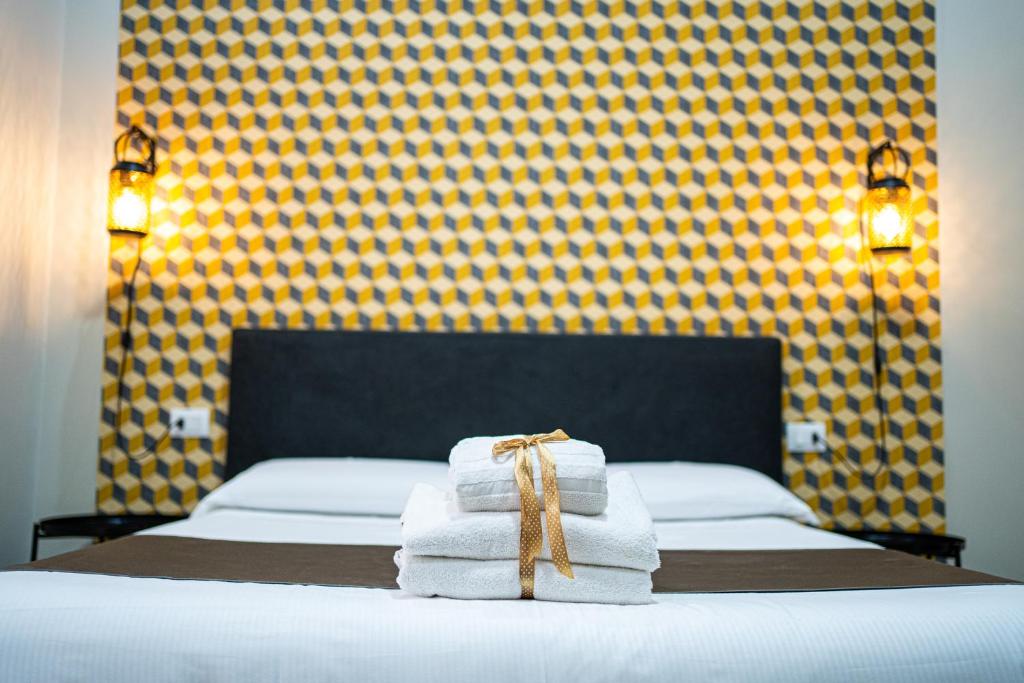 Napoli City Rooms - Deluxe Double Room With Balcony