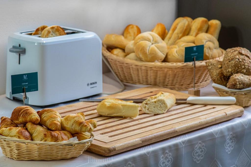 Jedlo v ubytovaní bed & breakfast alebo blízkom okolí