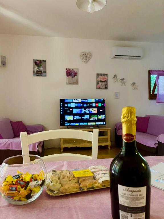 Nápoje v ubytovaní Purple House - Arboriamar Platamona