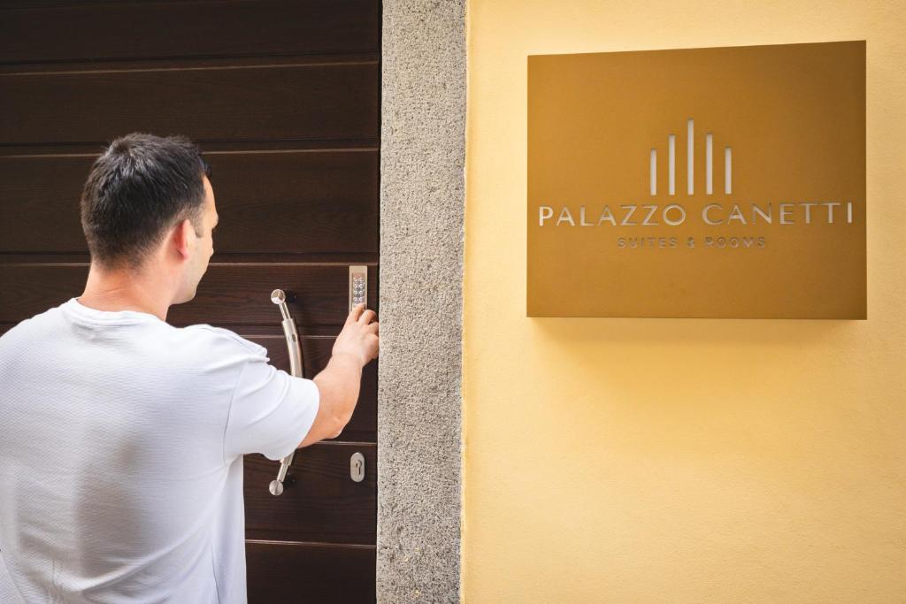 Palazzo Canetti Locarno - Piazza Grande - Suites & Rooms - Easy Self Check-In - Resim 41