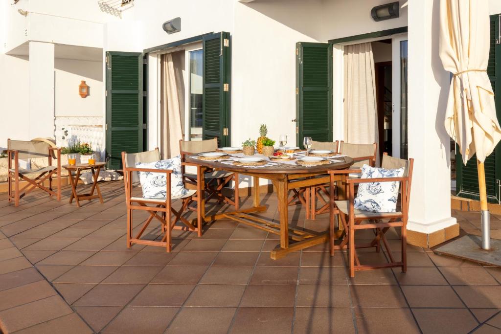 Restaurace v ubytování Menurka - Cala Blanca