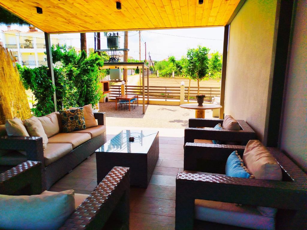 Posezení v ubytování Theano Luxury Suites Nikiti