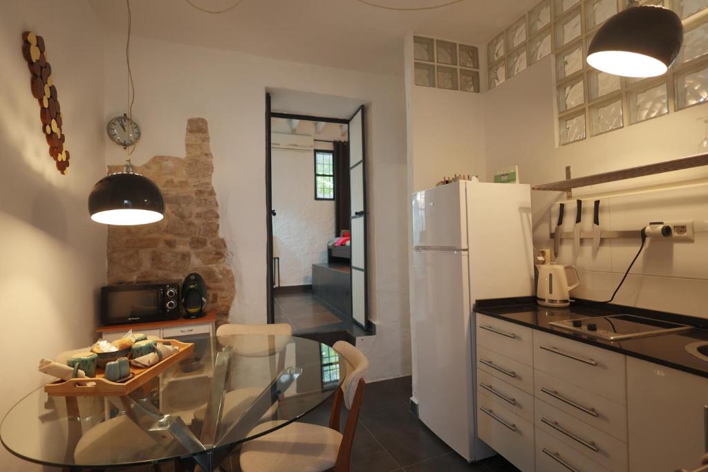 A kitchen or kitchenette at Koala Tarifa