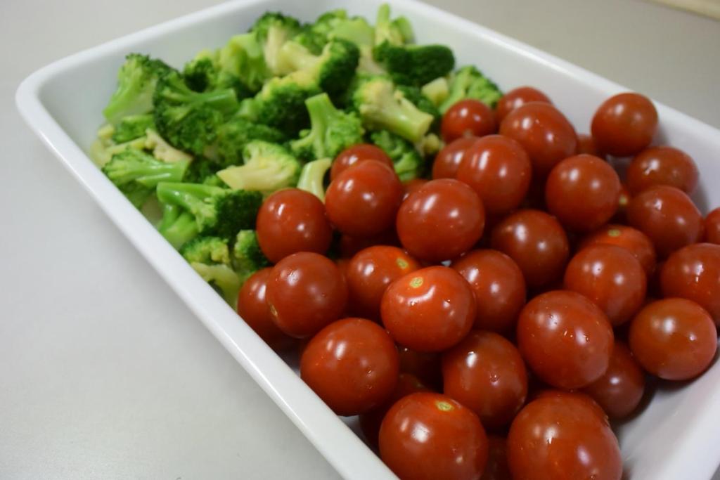ホテルの敷地内または近くでの食事または食べ物