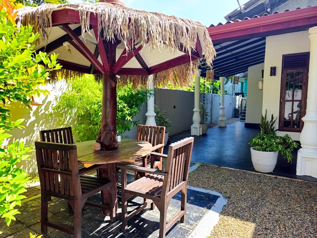 Κήπος έξω από το behind ocean villa