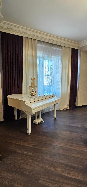 Picture of Old Town Park — Luxury Apartments in Chicago's Old Town | by Hotspot ...