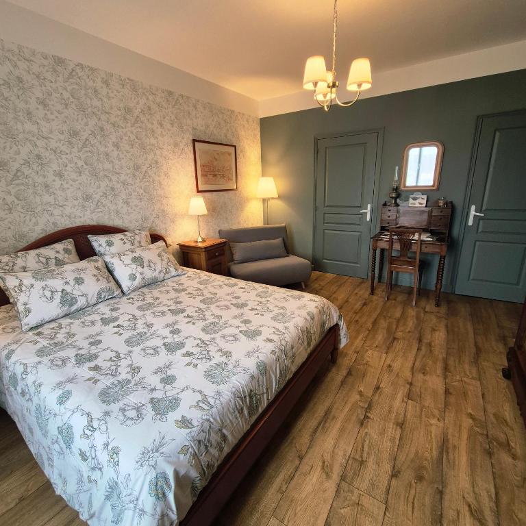 Maison d’hôtes KERGIQUEL - Chambre Double Avec Salle De Bains Privative