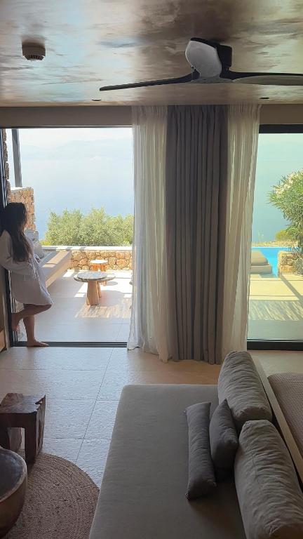Posezení v ubytování ​Le Grand Bleu Resort