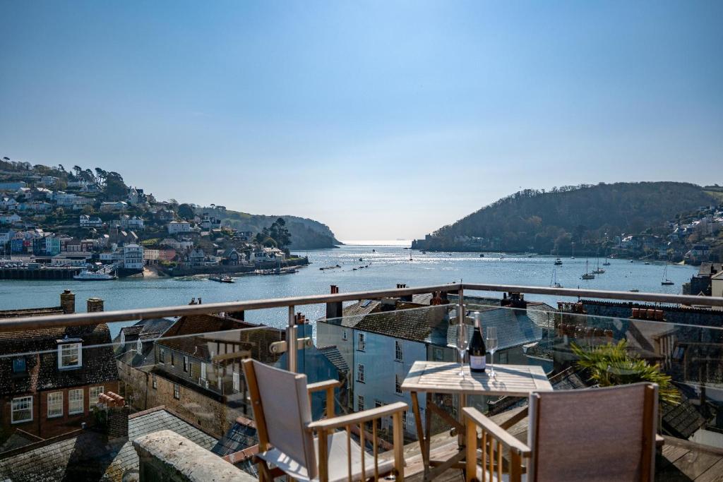 Dartmouth Hideaway, Large Roof Terrace & Views, Dartmouth ...
