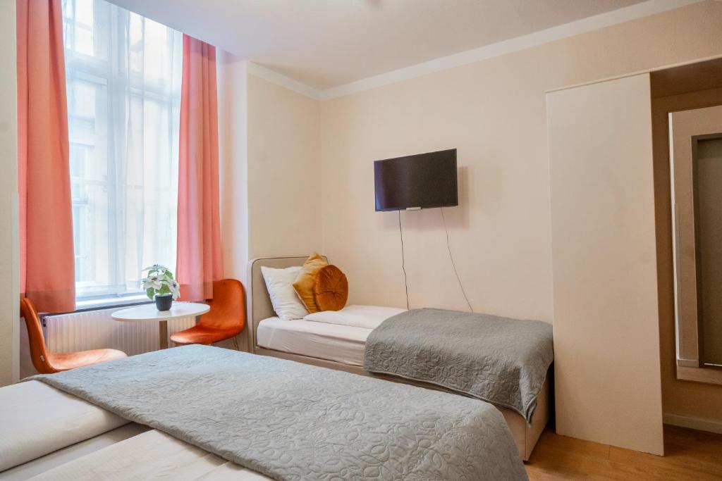 Fotografie z fotogalerie ubytování Very central apartments, 5 min to city center, no reception ve Vídni