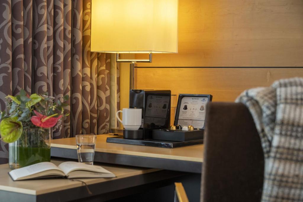 Maritim Hotel Düsseldorf - Resim 40