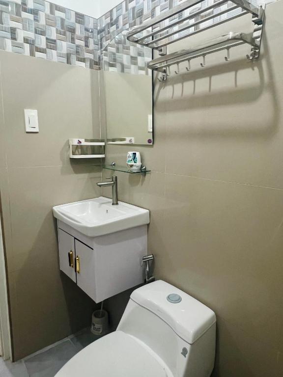 Koupelna v ubytování Sky Traveller Suites