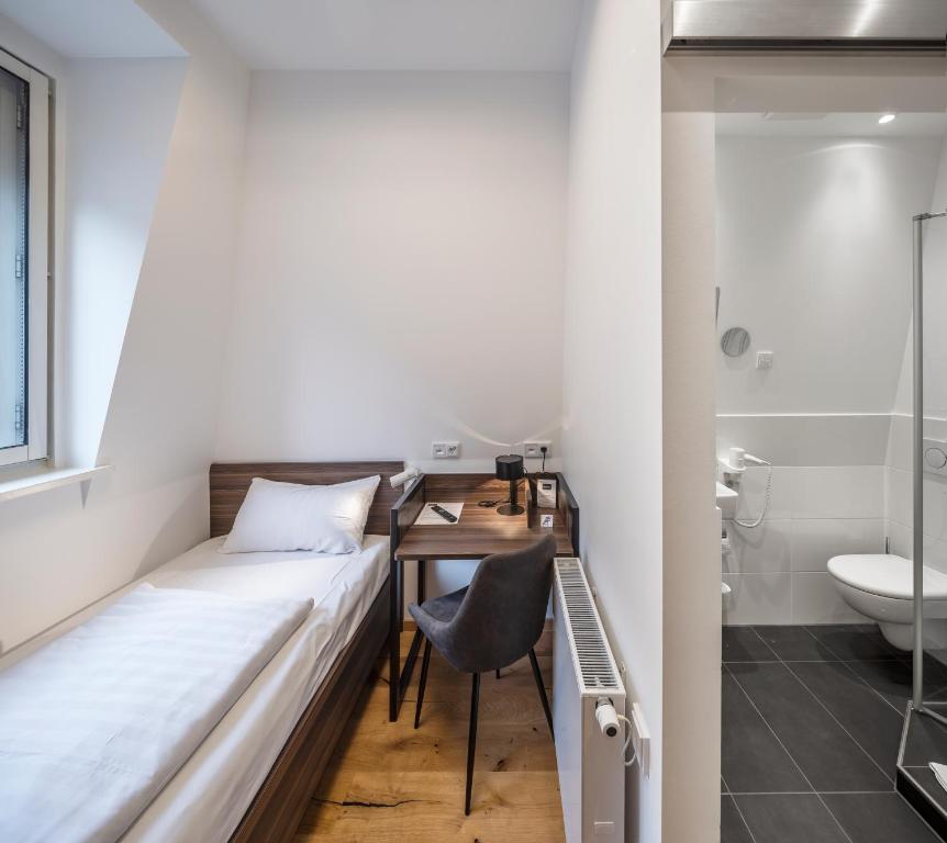 Koupelna v ubytování acor Boutique Hotel