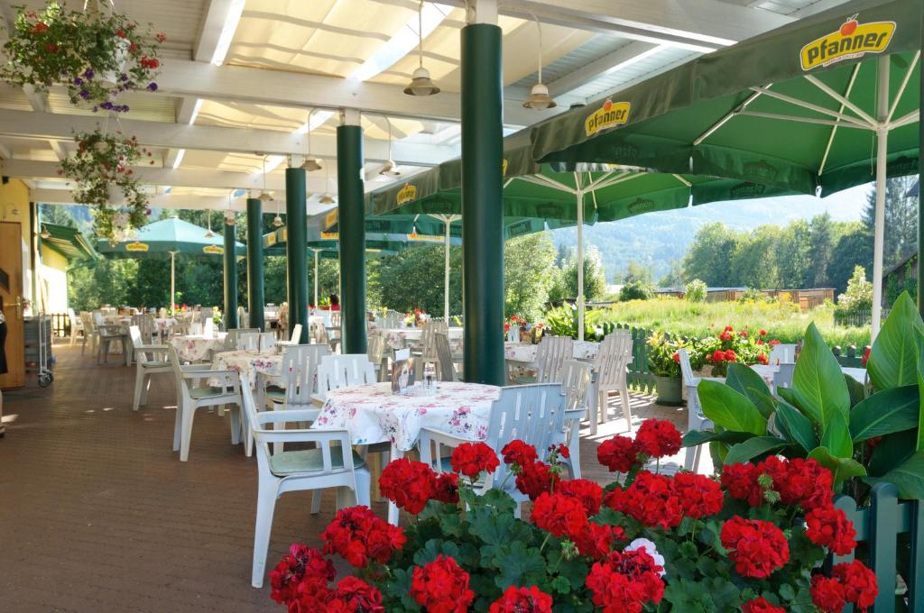 Restaurace v ubytování Gasthof Waldhof