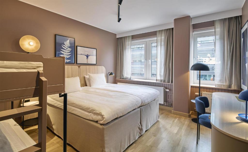 
Standard Family Room
