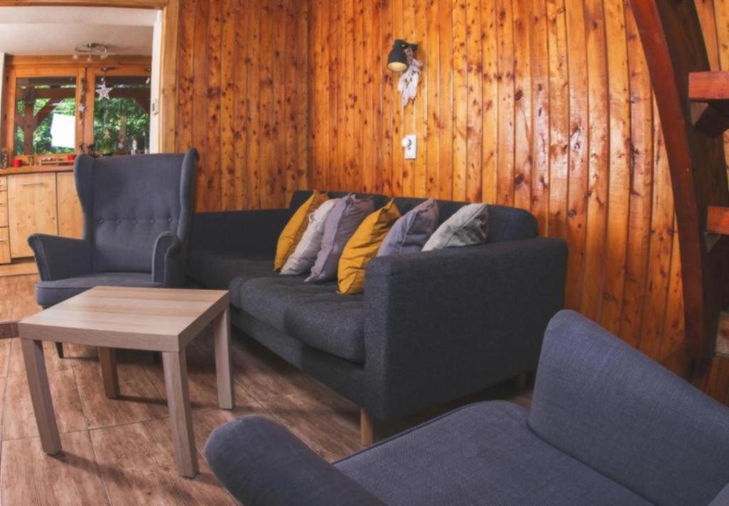 Posedenie v ubytovaní Ski Lake Cottage Krpáčovo